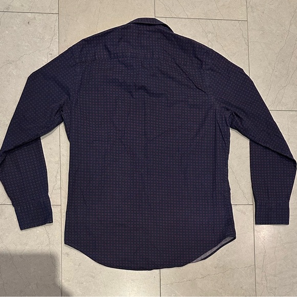 Banana Republic Men’s Dress Shirt - Picture 2 of 8